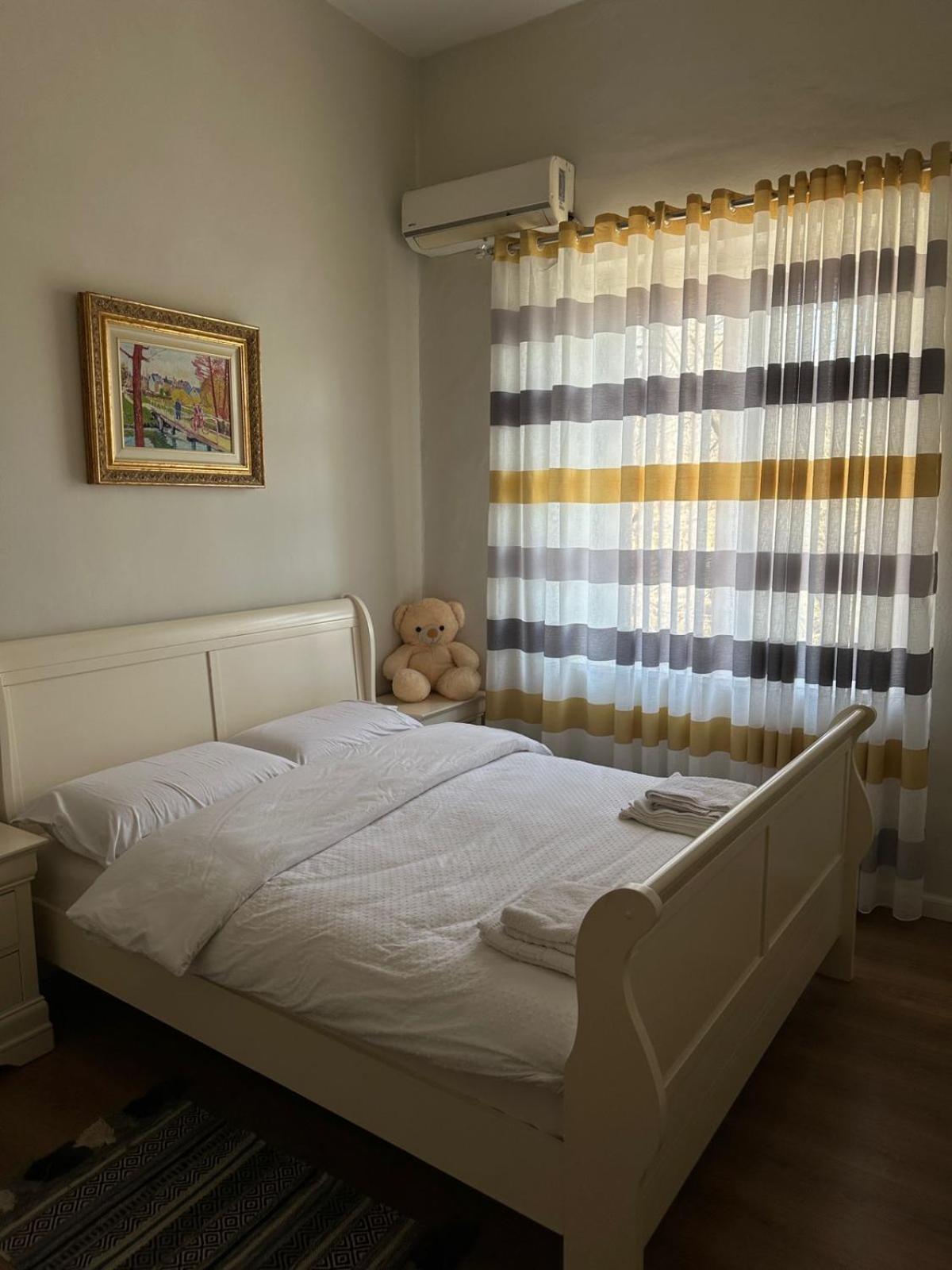 Kelly'S Cozy Hideaway - Central Tirana Kültér fotó