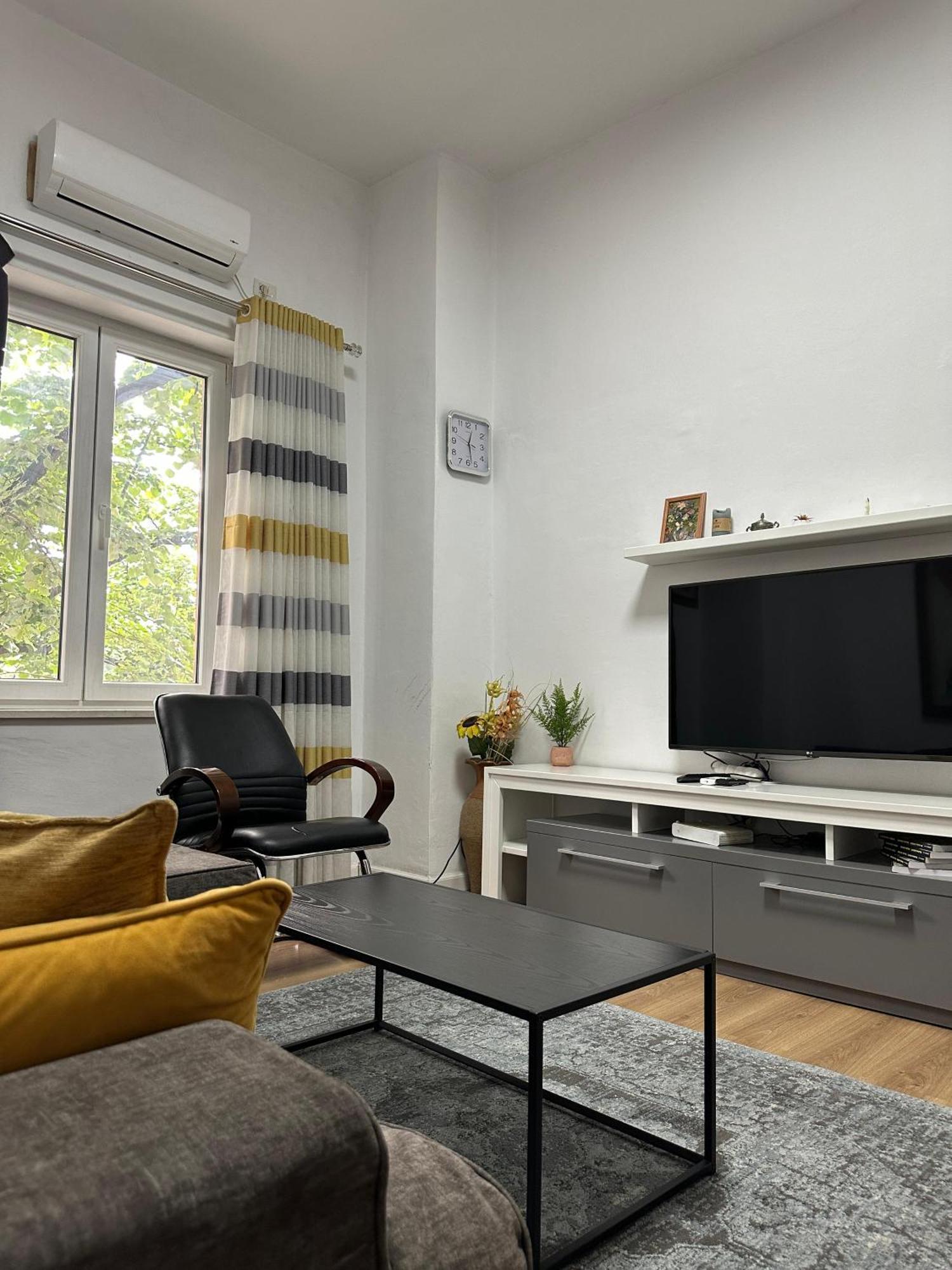 Kelly'S Cozy Hideaway - Central Tirana Kültér fotó